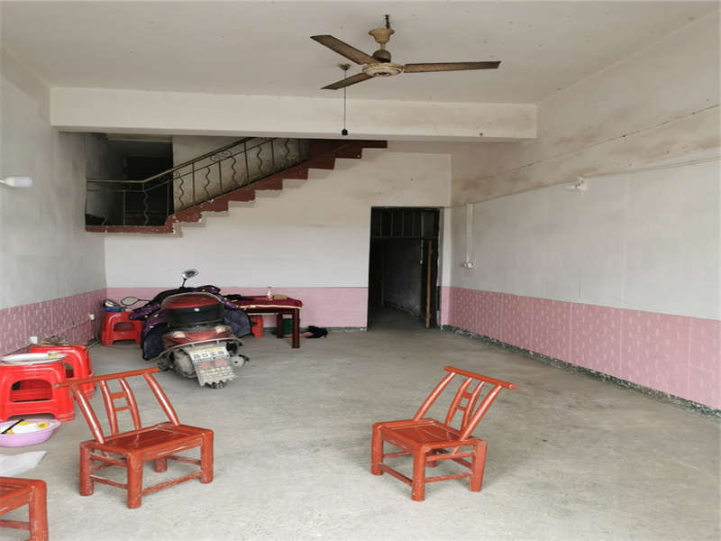 振興路81號(hào)法拍房101、201、301號(hào)