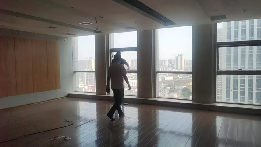 宇成朝陽(yáng)廣場(chǎng)（美富商業(yè)中心）法拍房T2-160013號(hào)