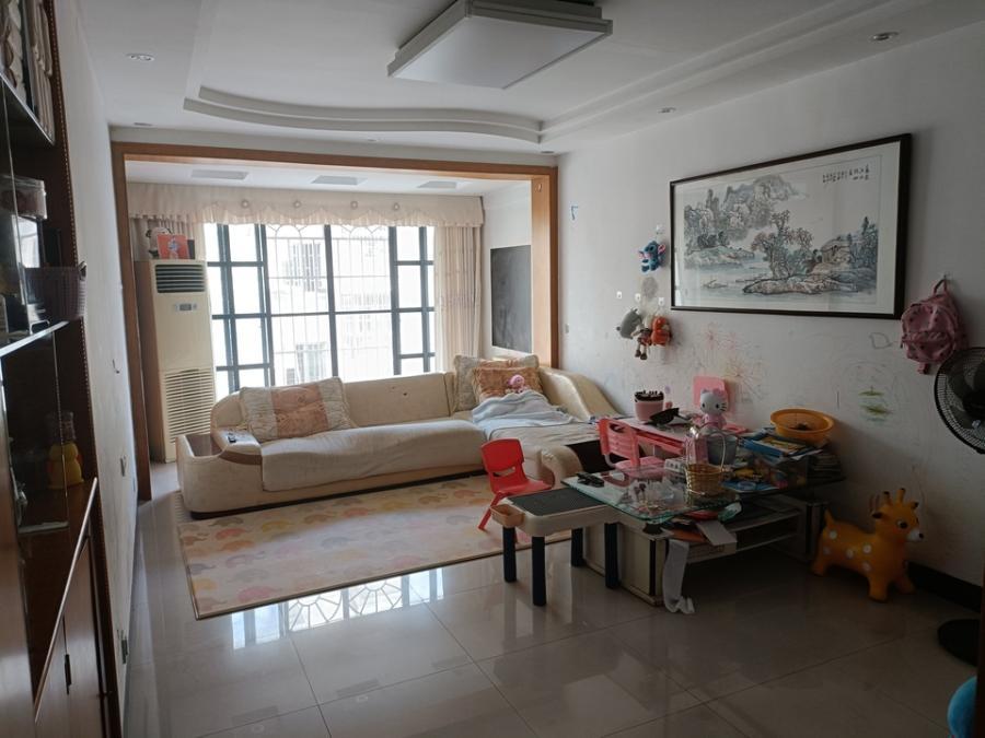 紅葉公寓（高新技術產業(yè)開發(fā)區(qū)）法拍房16組團601室