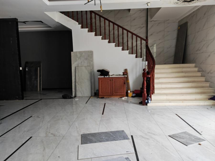 湖南高星物流園（高星物流園市場(chǎng)交易區(qū)）法拍房二期3-12#棟120、121、122、123室