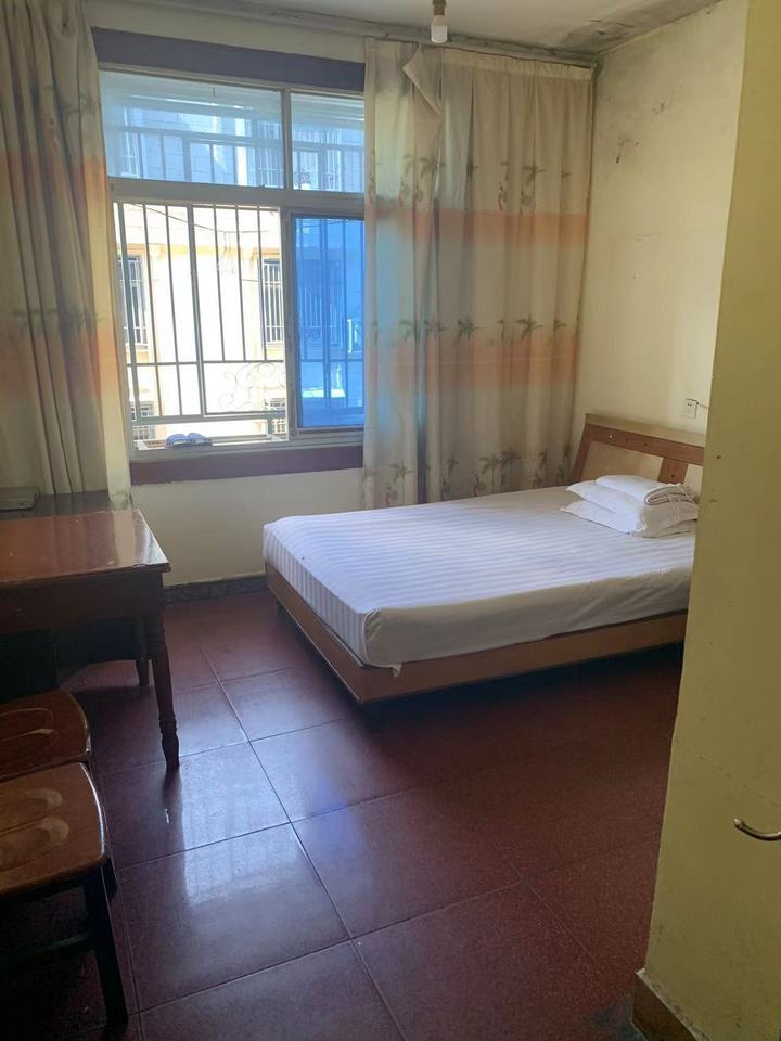 星沙鎮(zhèn)三產(chǎn)業(yè)街法拍房6片6組合3、4號101、201、301房