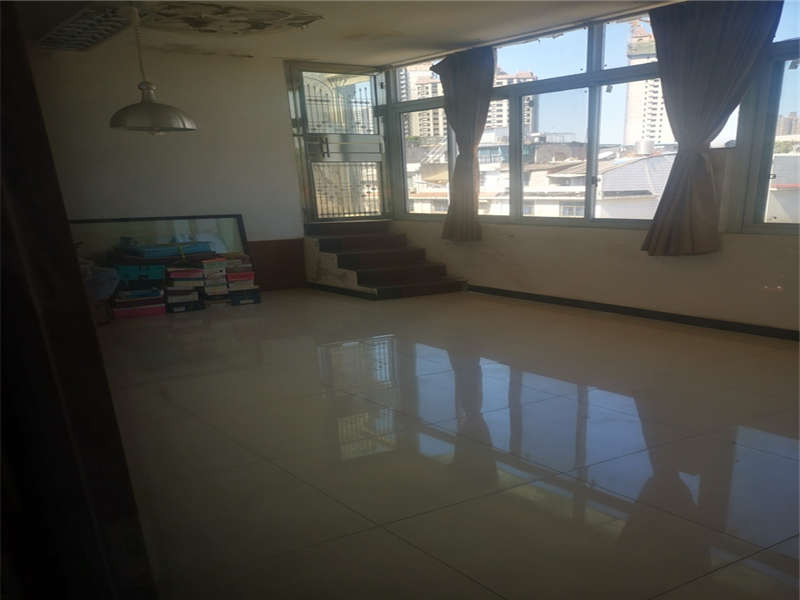 網(wǎng)船班小區(qū)（迎霞路1號）法拍房全部的房屋產(chǎn)權(quán)