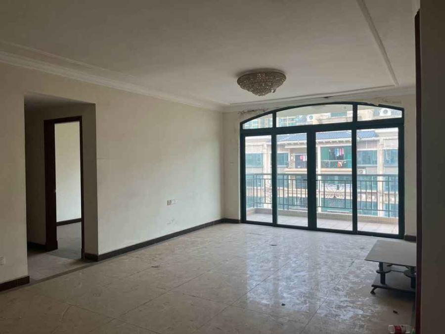 恒大名都法拍房5、6、7棟1801室