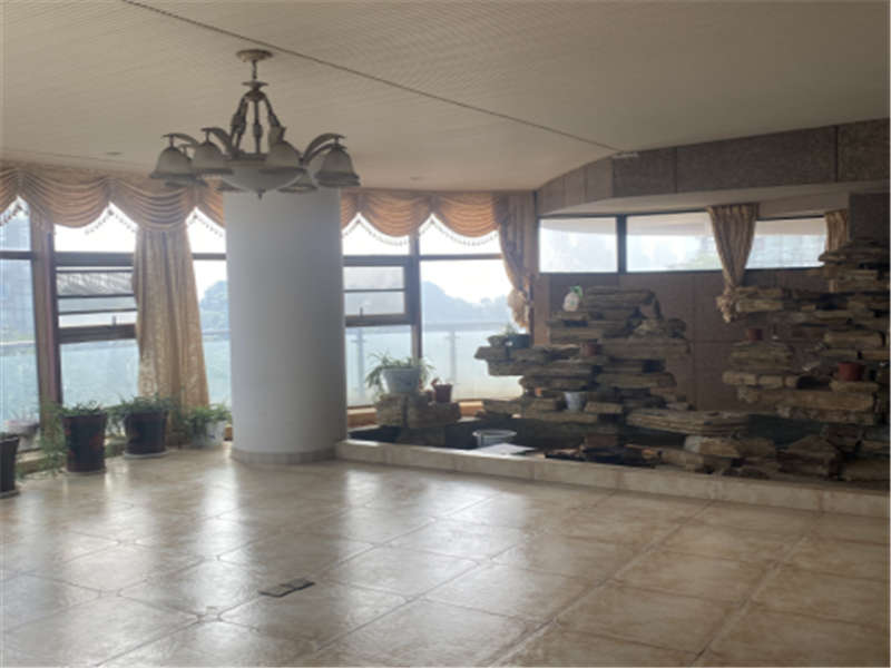 湘江世紀城湘江豪庭法拍房5棟402房（雙學區(qū)）