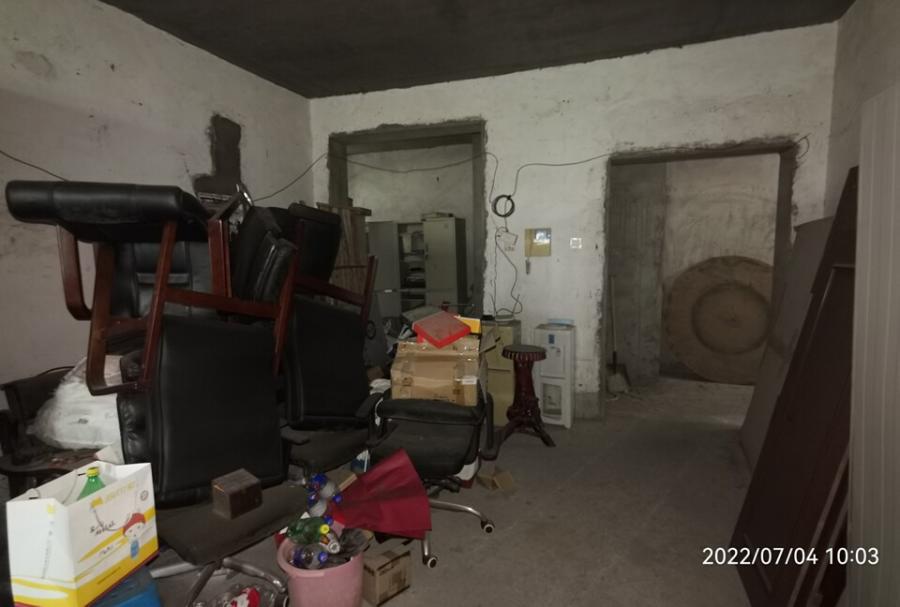 金麓國(guó)際小區(qū)（金麓商務(wù)廣場(chǎng)）法拍房3、4棟303