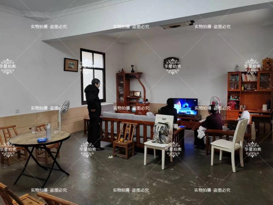 嵩塘南路105號(hào)法拍房103號(hào)101、201