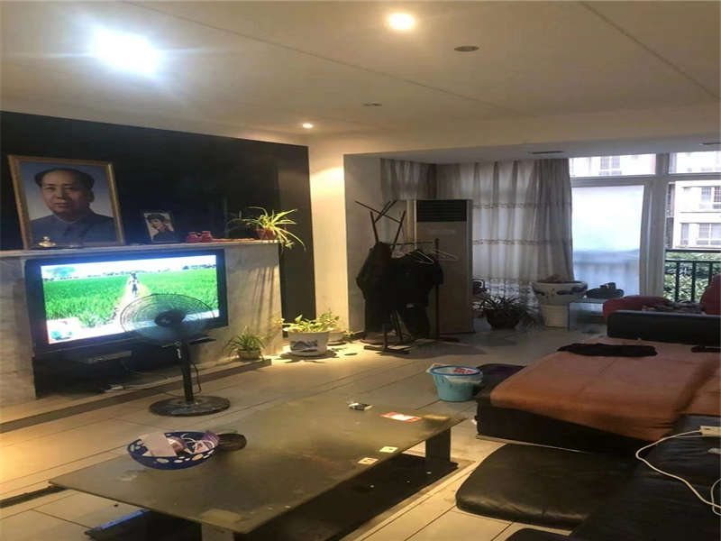 長(zhǎng)房西郡小區(qū)法拍房A9棟402號(hào)