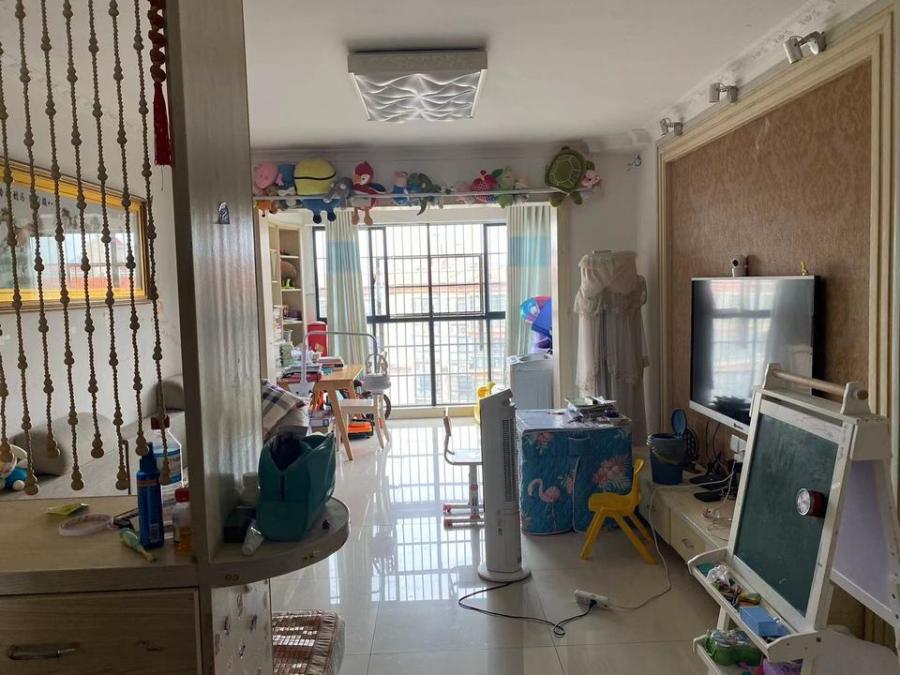 中鼎江岸花城法拍房9棟1806號(hào)