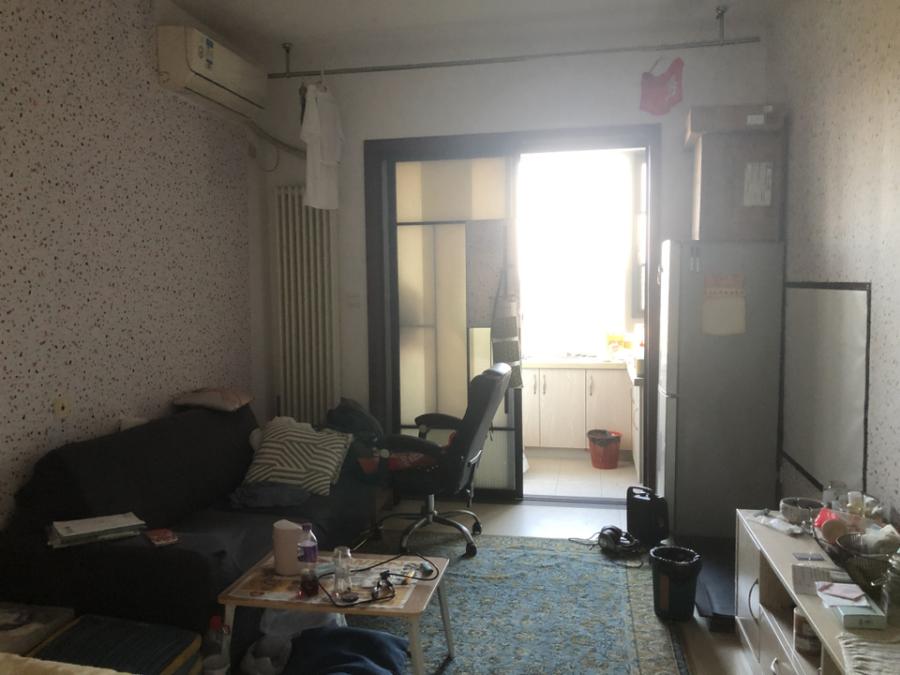 怡海星城法拍房二期107棟、111棟1140號（雙學(xué)區(qū)）