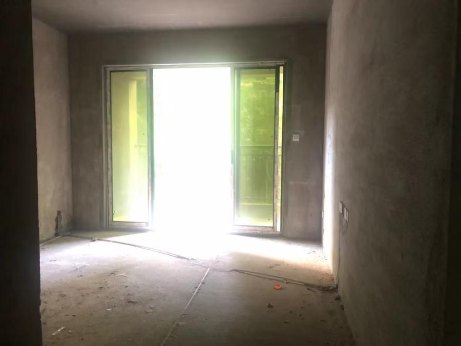 富基世紀(jì)公園法拍房三期46、47、48棟203室