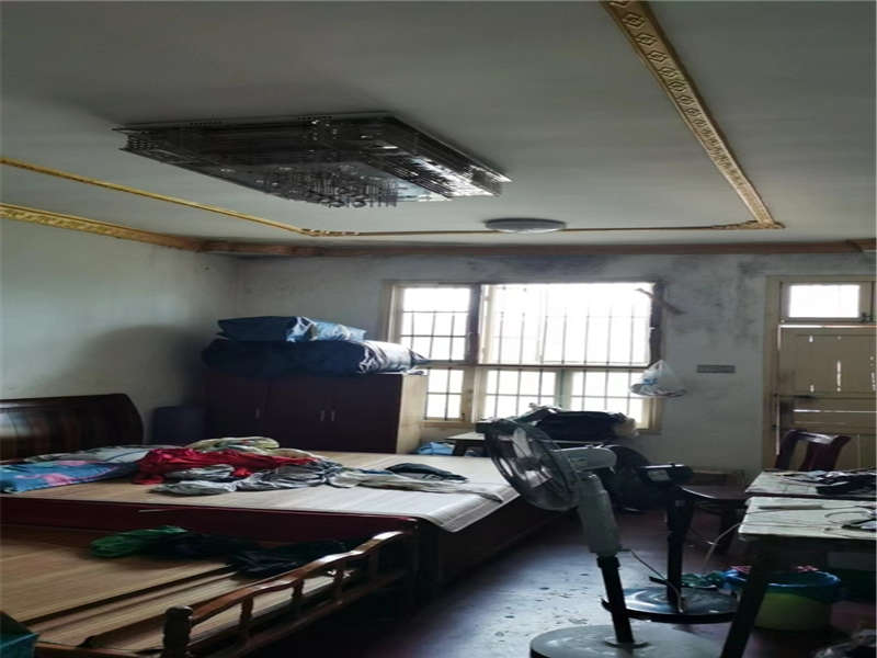 金井社區(qū)金長路58號法拍房101室、102室、201室、202室、301室、302室