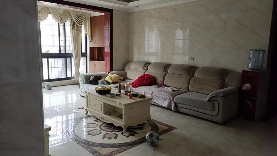 紫氣東來(lái)法拍房19、20棟503號(hào)