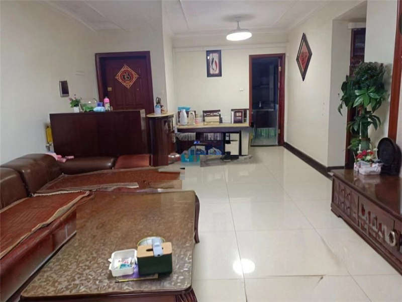 恒大城法拍房36、37棟704號(hào)