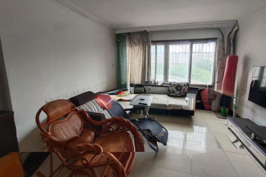 金三角花園法拍房003棟705A號(hào)房屋及房屋內(nèi)物品