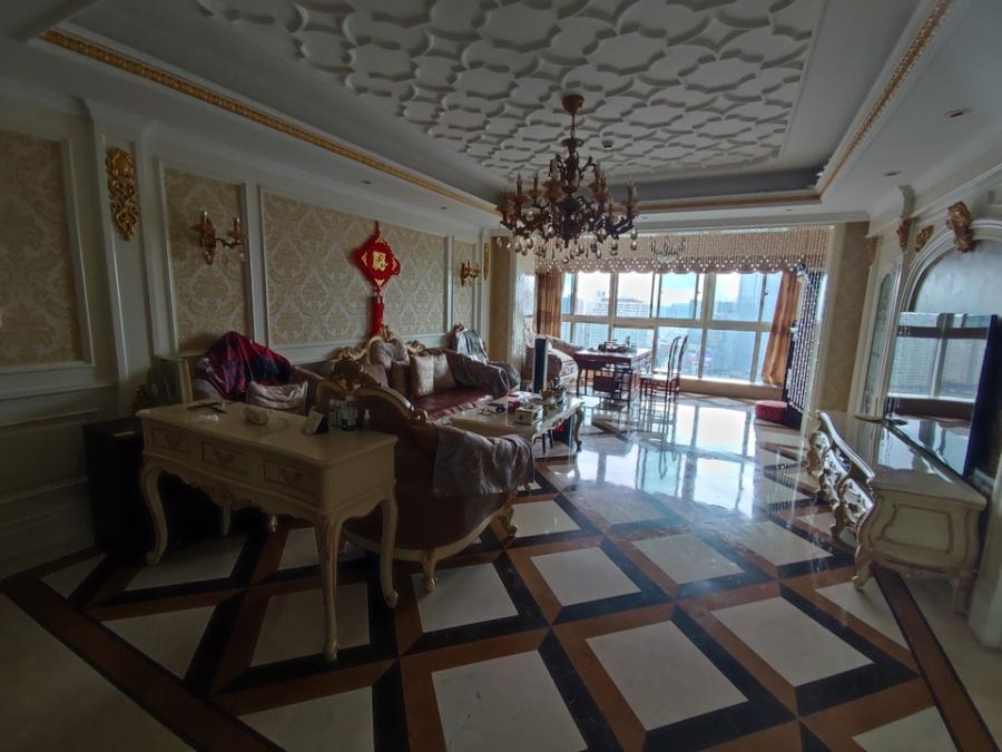 萬(wàn)達(dá)公館（開福萬(wàn)達(dá)廣場(chǎng)）法拍房A區(qū)2、3、 5棟3010室