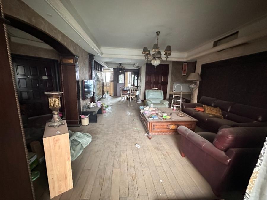 夢網(wǎng)景園法拍房7棟1806房及配套車位A026