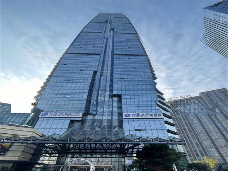 （5折 市中心寫(xiě)字樓）世茂商務(wù)中心法拍寫(xiě)字樓7套（可單獨(dú)競(jìng)拍）