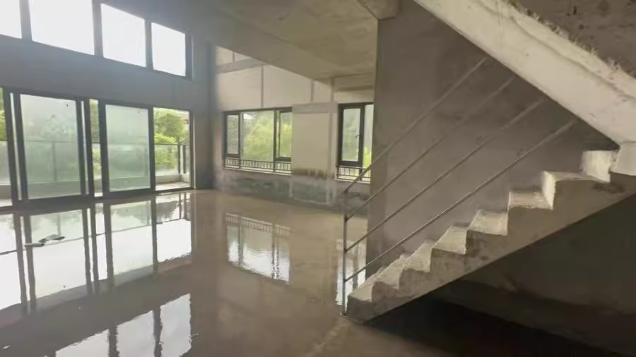 （別墅上疊）東原麓印長(zhǎng)江（東原棲湘花園）法拍房B-7棟301室