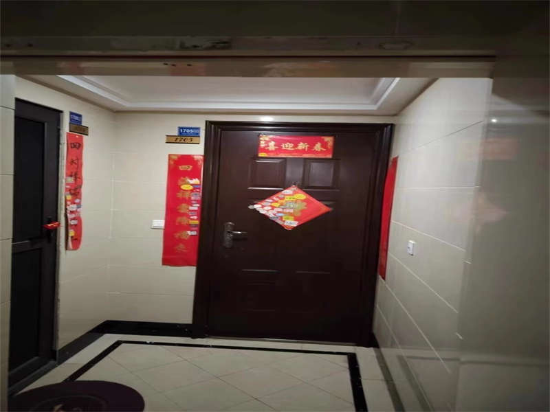 中海國(guó)際社區(qū)一期（中海江御名園）法拍房香樟街1、2棟1705號(hào)