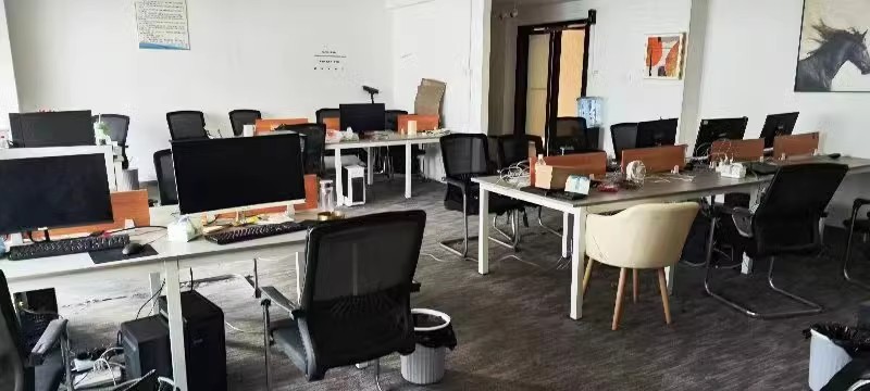 復(fù)地星光天地（復(fù)地星光商業(yè)廣場(chǎng)）法拍房4號(hào)樓1005室、1006室、1007室