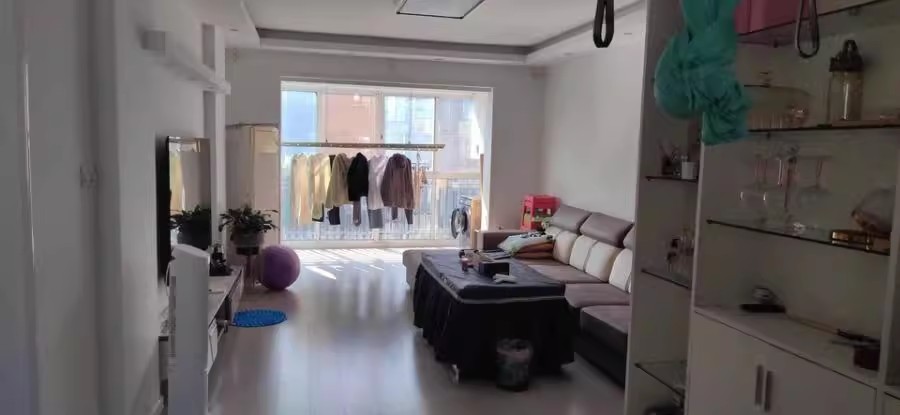 長房東郡（東郡小區(qū)）法拍房8號(hào)棟1002房