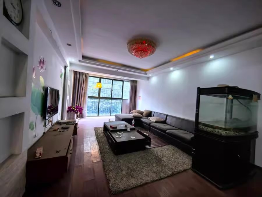 瀏陽河畔家園法拍房10棟201號