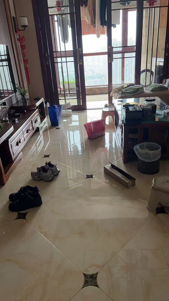 （大漏房）榮悅臺(tái)（南湖花園）法拍房3棟2608號(hào)