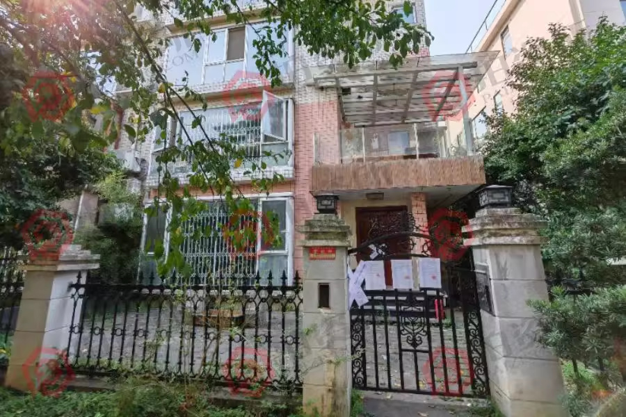 （烈士公園 別墅）夢澤園湖園法拍房8棟101號房屋及室內(nèi)裝修和物品