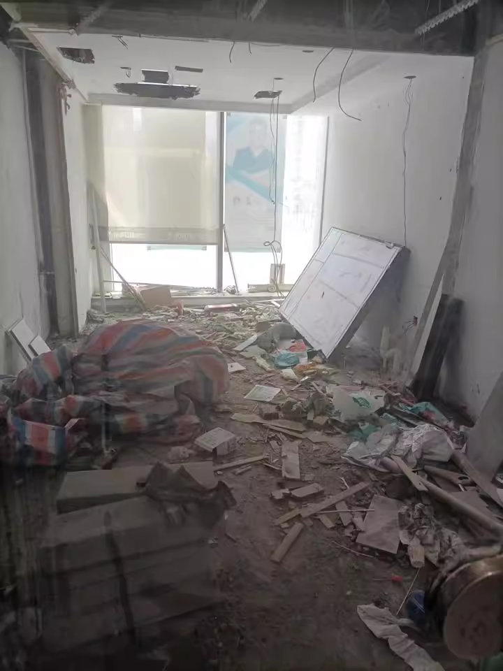 （濱江門面）中一鯤鵬府法拍門面123號(hào)房