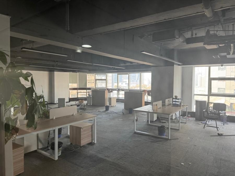 （法拍寫字樓）順天國際財富中心706（物業(yè)標(biāo)注門牌號碼為806）