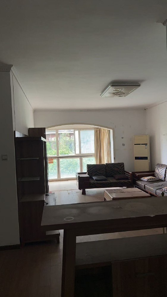 格藍(lán)康都法拍房1、2、3、4棟及地下室、裙樓217號房屋