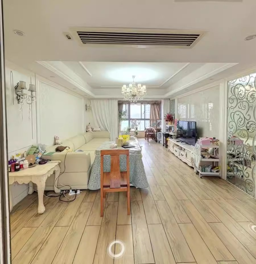 （雙學(xué)位）北辰三角洲奧城D3區(qū)法拍房7棟2603號房