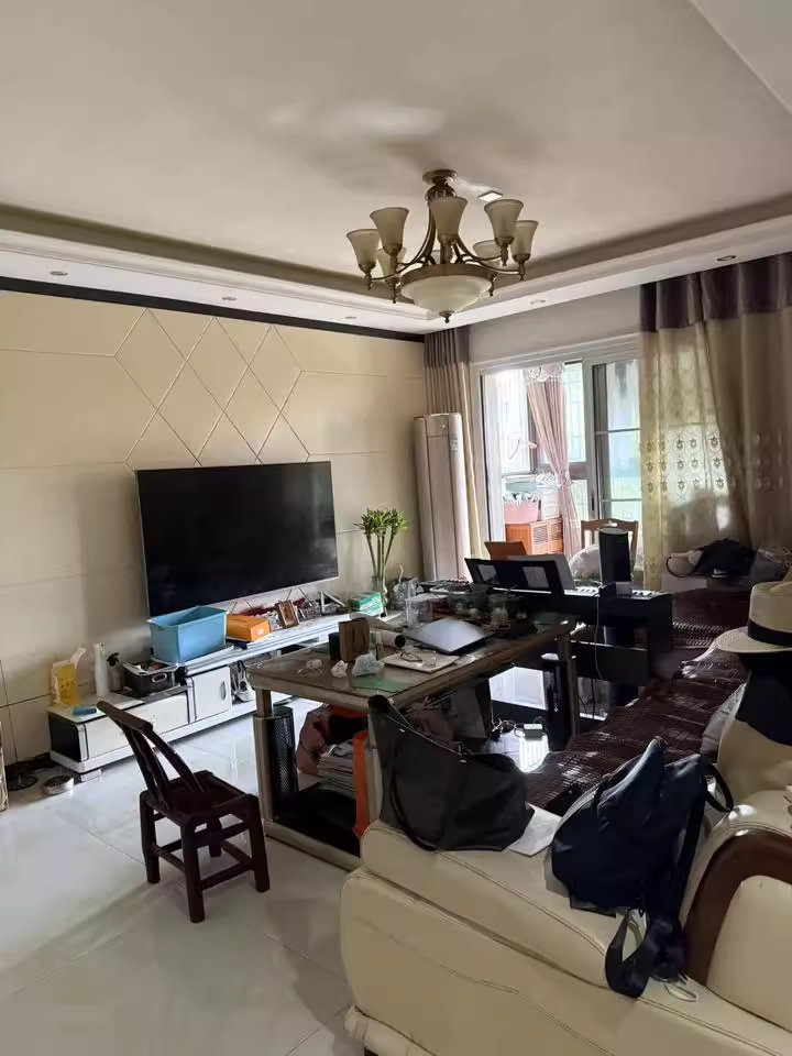 （7.5折）保利香檳國際法拍房A2棟302