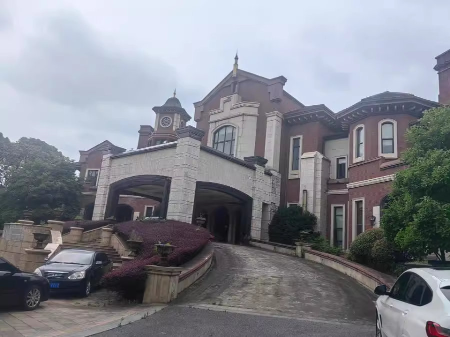 （售樓部）爵世名邸會(huì)所（爵士名?。┓ㄅ姆?01號(hào)房