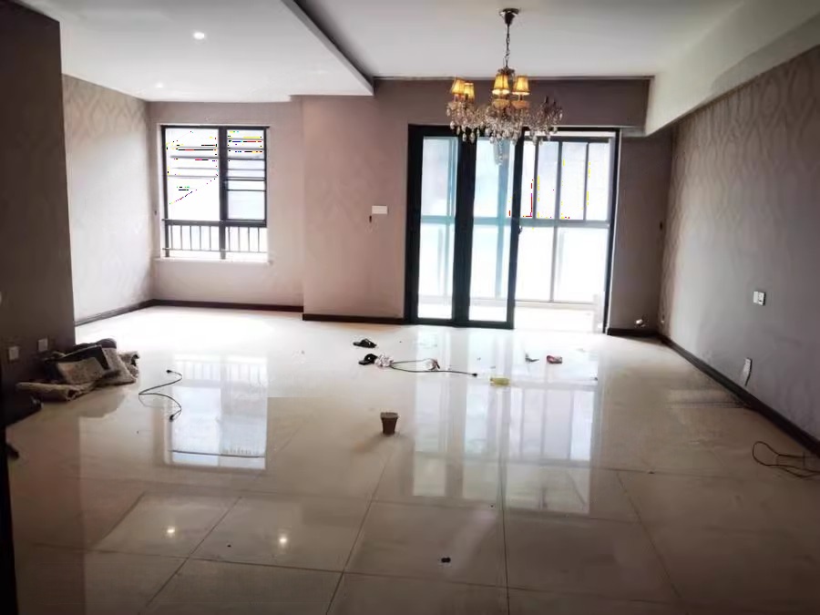 綠地公館（綠地名?。┓ㄅ姆?棟301房