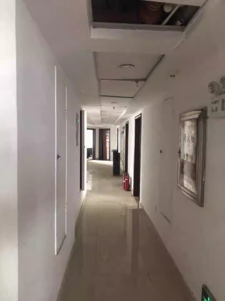 永通商?。ㄓ劳言罚┓ㄅ姆緼棟501房（共26套房，可單獨(dú)競(jìng)拍）