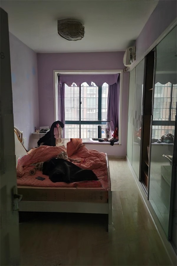 城西公寓法拍房1號(hào)樓702號(hào)